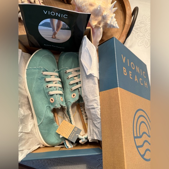 Vionic Beach Pismo sneakers, NWT - Picture 4 of 9